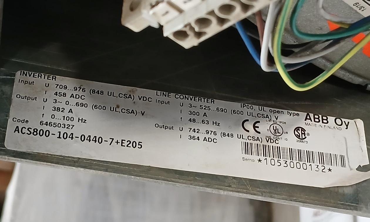 Abb Acs800-104-0440-7+E205 Inverter Drive 64650327 Ip00 709–976 Vdc 458 A