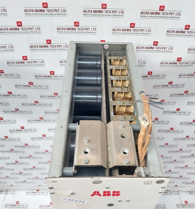 Abb Acs800-104-0440-7+E205+Q950+V991 Inverter Drive Module 709–976 Vdc 458A