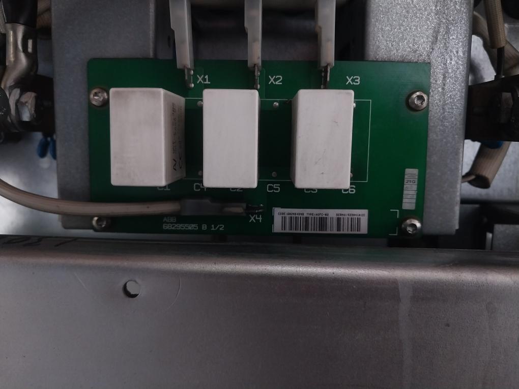 Abb Acs800-104-0580-7+C126+E205+V991 Inverter