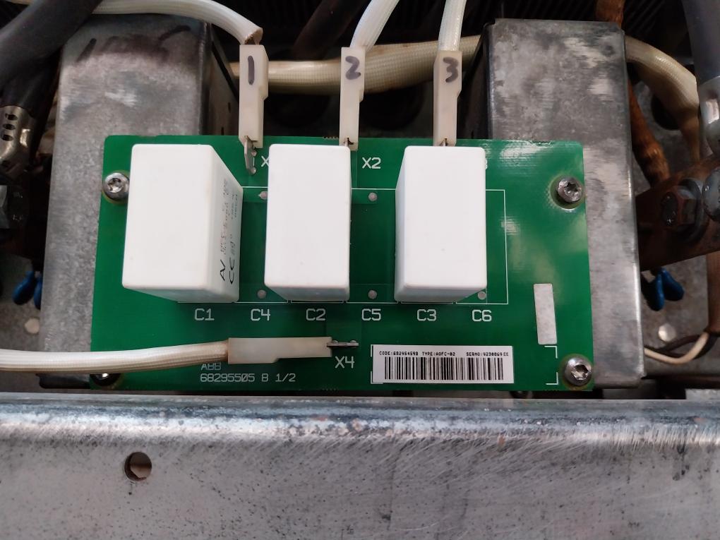 Abb Acs800-104-0580-7+E205+V991 Inverter Drive Module 68685192 709-976 Vdc..