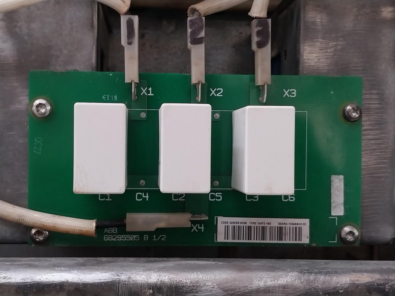 Abb Acs800-104-0580-7+E205+V991 Inverter Drive Module 68685192 709–976 Vdc.