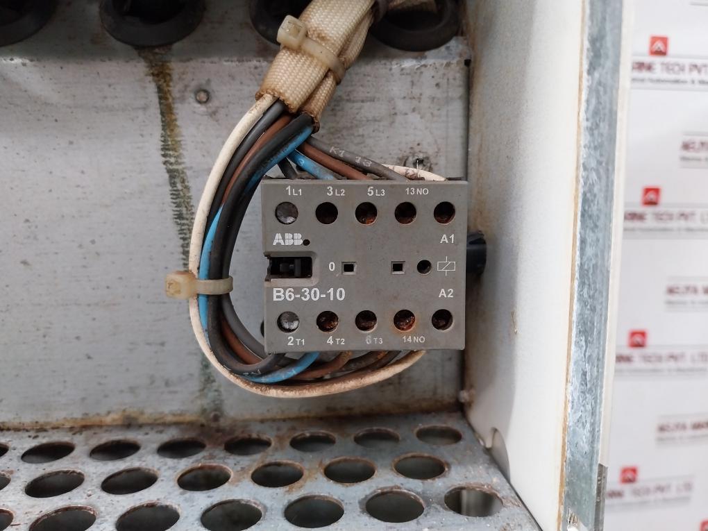 Abb Acs800-104-0580-7+E205+V991 Inverter Drive Module 68685192 Atmb-01C Rev B