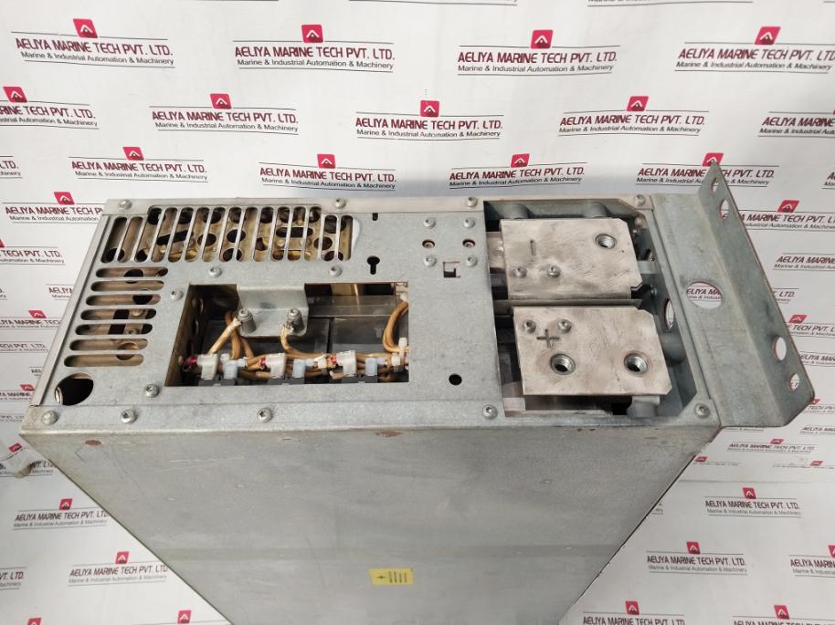 Abb Acs800-104Lc-0700-7+E205+Q950 Inverter Drive Module 68606039 709-976 Vdc...