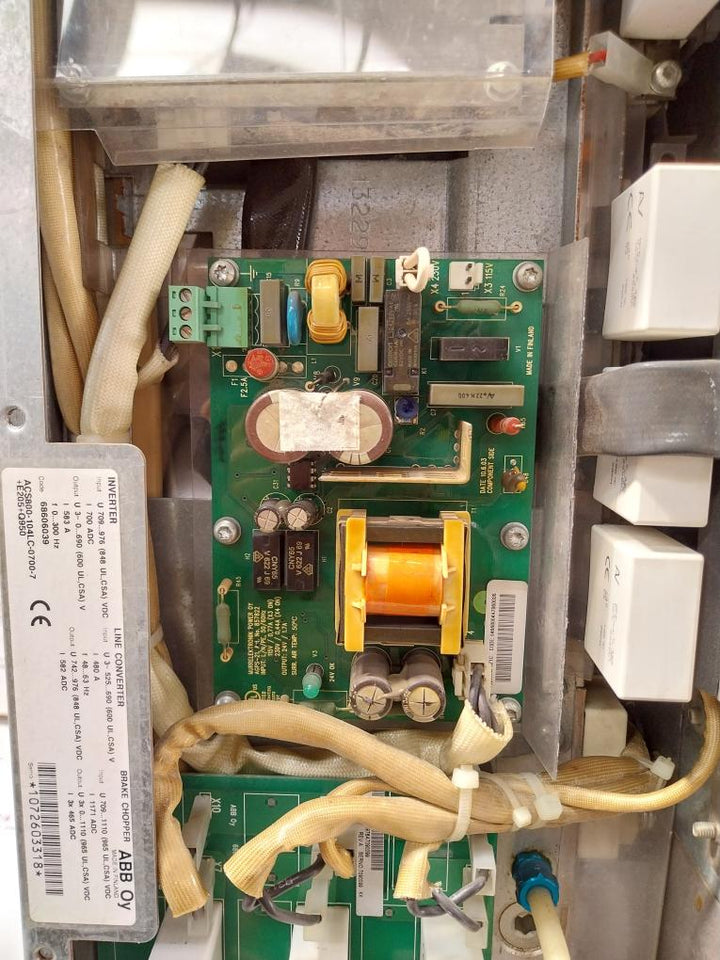 Abb Acs800-104Lc-0700-7+E205+Q950 Inverter Drive Module 709-1110V Dc 1171 A