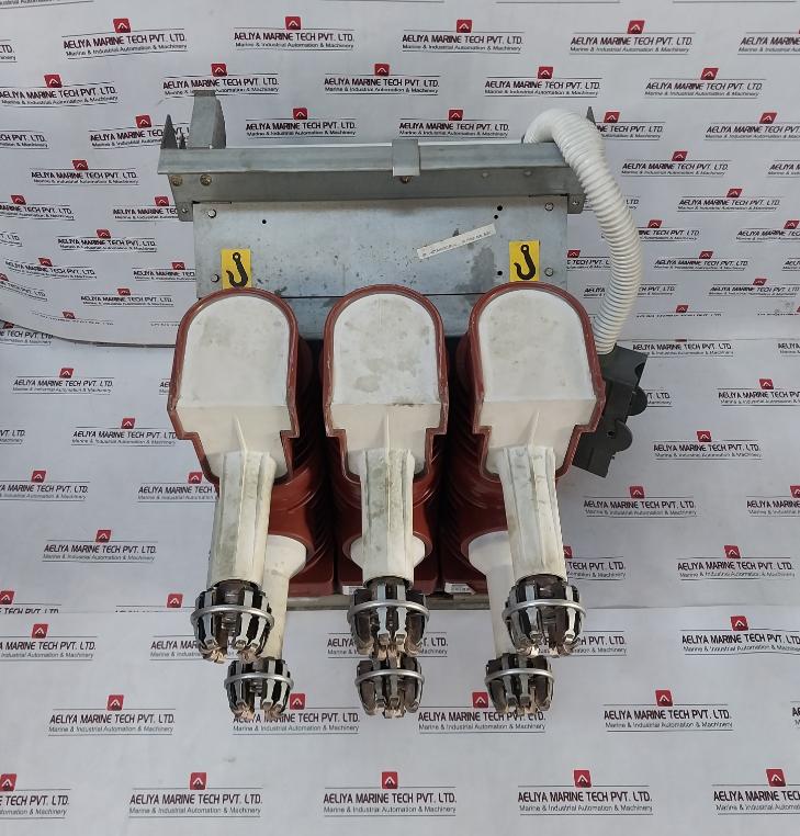 Abb Hd4/W 12.06.32 Circuit-breaker 50/60 Hz