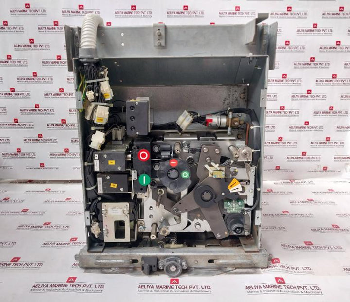 Abb Hd4/W 12.12.32 Circuit-breaker Iec 62271-100 12 Kv 1250 A 50/60Hz