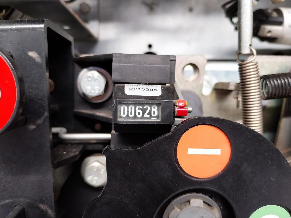 Abb Hd4/ 12.12.32 Mv Circuit Breaker Sf6 Medium Voltage Gas Insulation