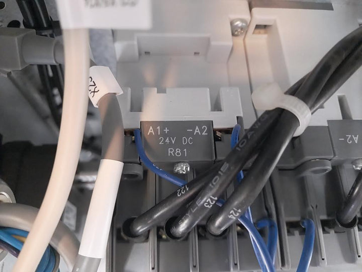 Abb Irc5 M2004 Single Cabinet Controller 3X400V 50-60Hz 12A Ip54
