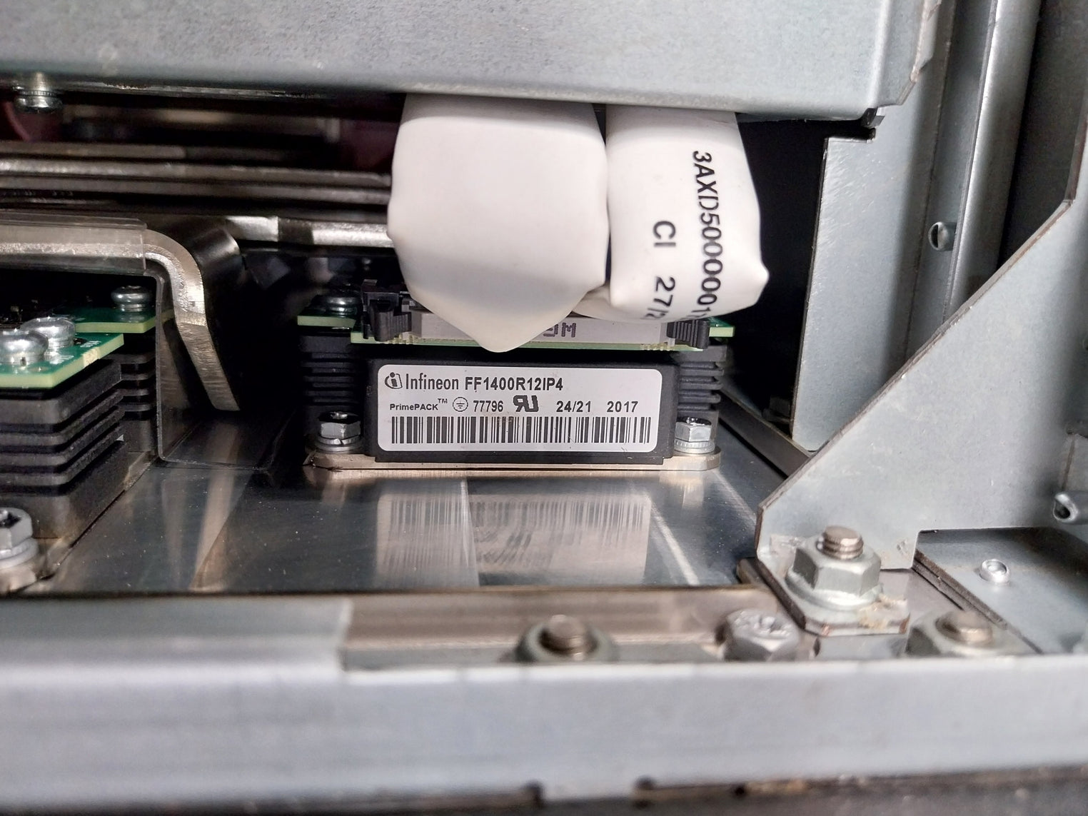 Abb Pvs980-104Sc-875A-7 Inverter Module Ip00 650-1500Vdc 480-690Vac F2 50/60Hz