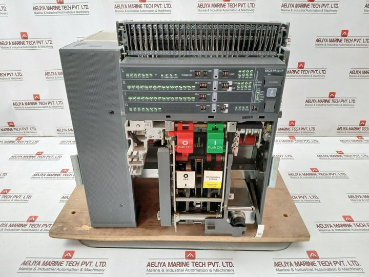 Abb Sace E1N 16 Sace Emax Circuit Breaker 400V Ac 3A Bm46102200 ~50-60 Hz