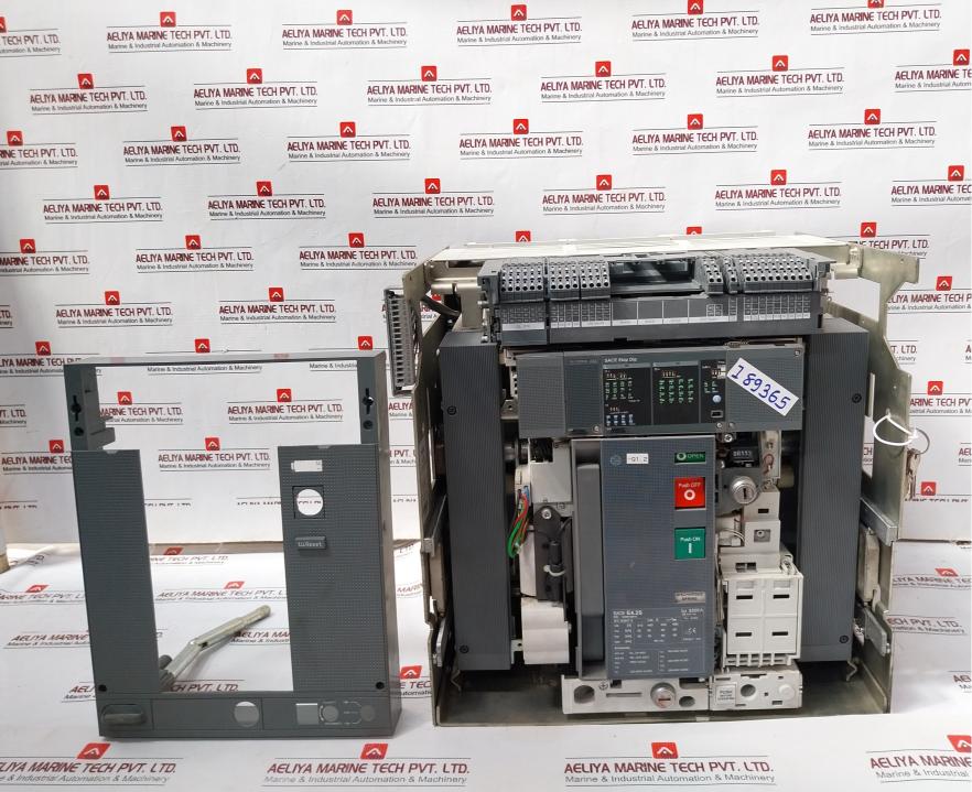 Abb Sace E4.2S Air Circuit Breaker 3200A 50-60Hz 12Kv 220-250V Ac-dc