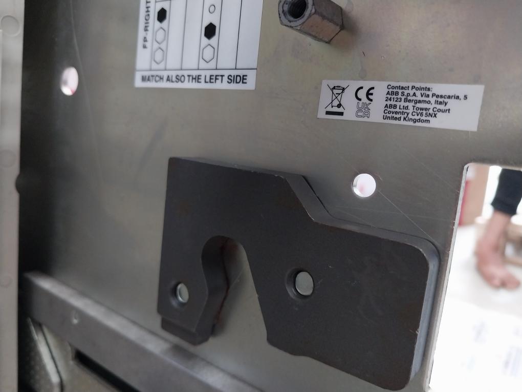 Abb Sace Emax E2.2N 2500A Low Voltage Air Circuit-breaker Set 1Sda073909R1