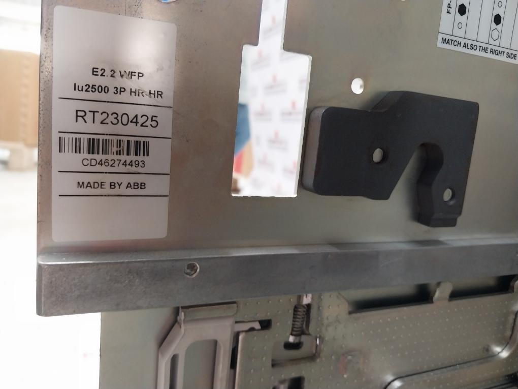 Abb Sace Emax E2.2N 2500A Low Voltage Air Circuit-breaker Set 1Sda073909R1