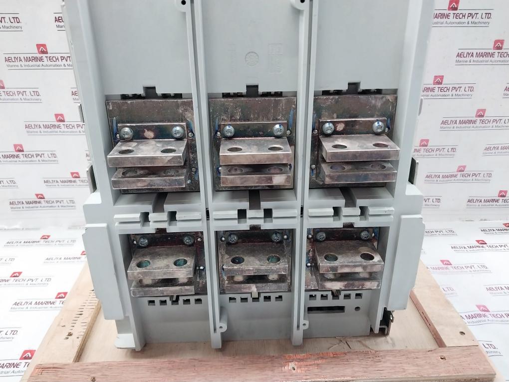 Abb Sace Emax E2.2N 2500A Low Voltage Air Circuit-breaker Set 1Sda073909R1