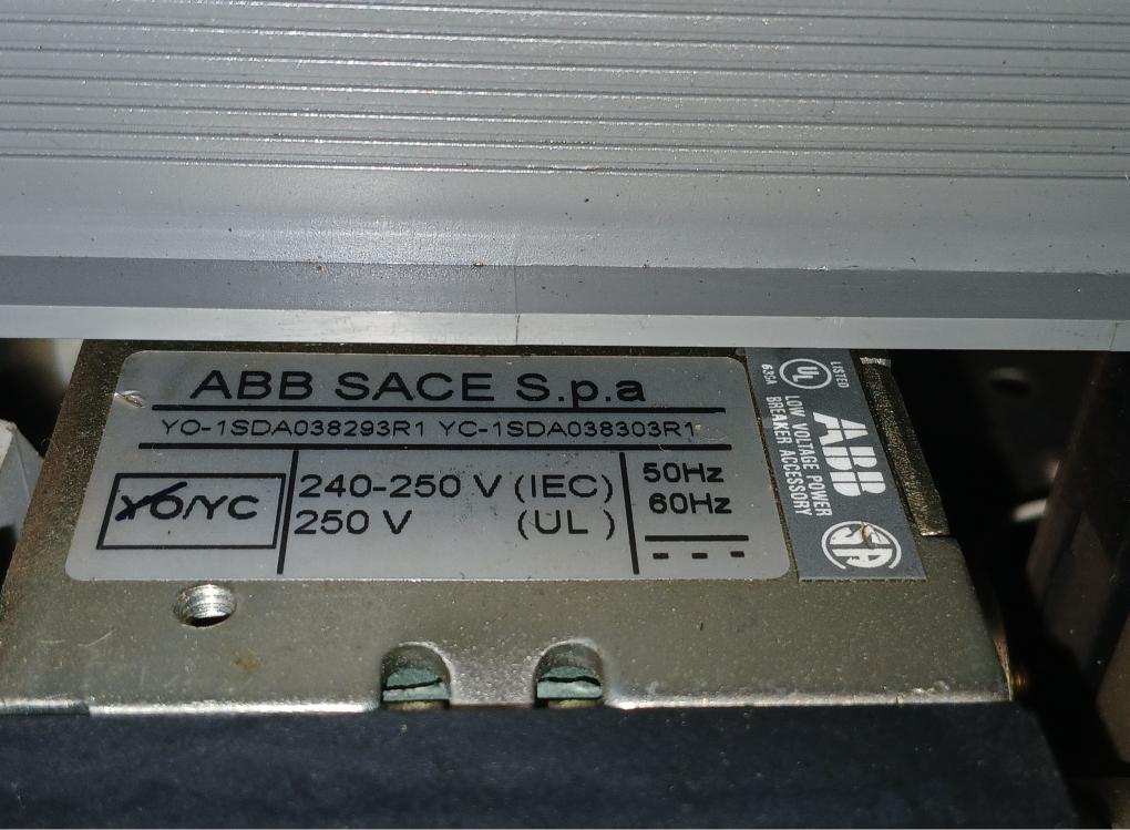Abb Sace Pr122/P-lsi Sace Emax E4 Circuit Breaker 4000 A 690 V 50/60 Hz