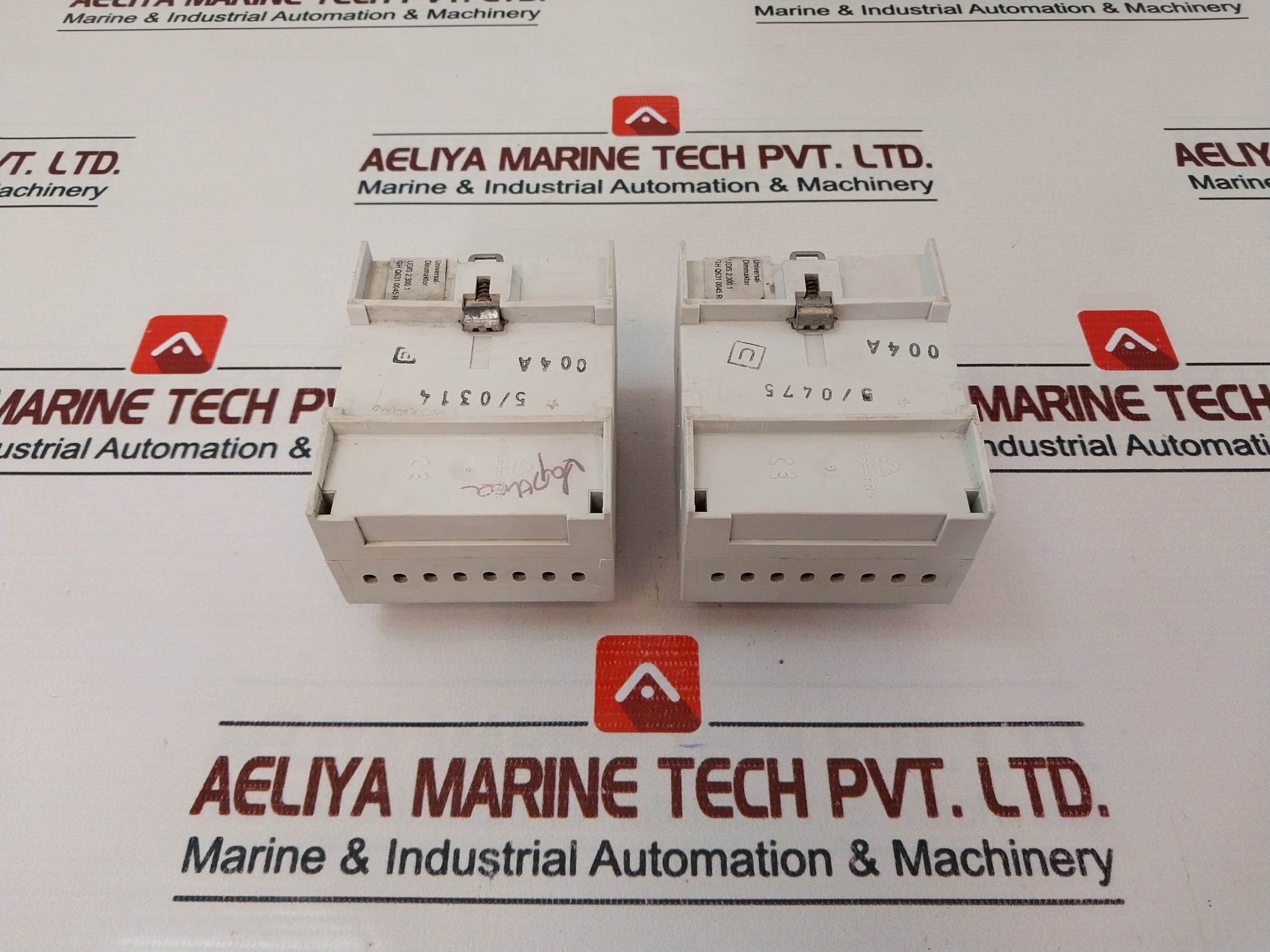 Abb Ud/S 2.300.1 Universal Dimming Actuator 230V