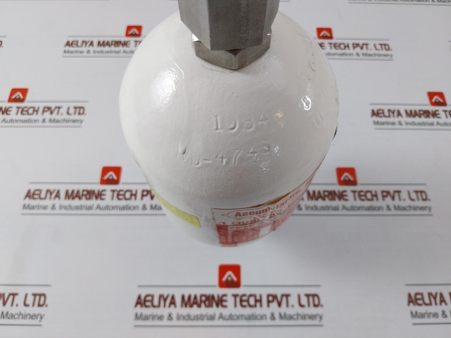 Accumulators S550A1Qt5-p16 1 Quart Accumulator 1931079-03