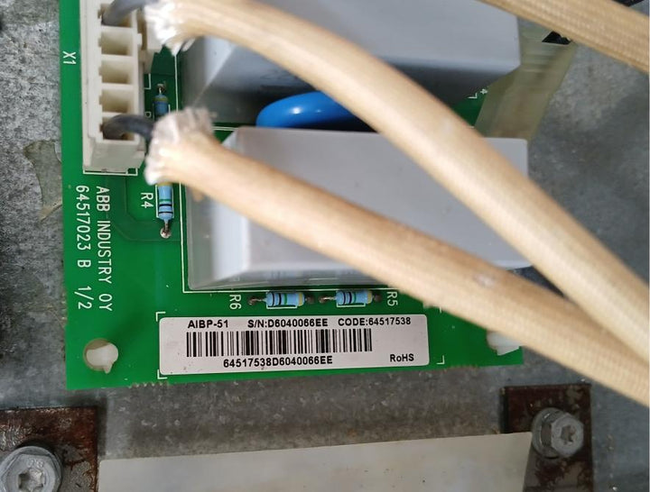 Acs800-04-0400-5+C189+E208+E210+J400+K454+L509+N651+P901 Vfd Frequency Drive Abb