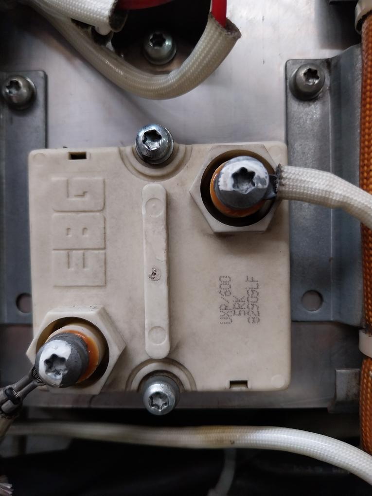 Acs800-104-0320-7+E205+V991 Inverter 709...976 Vdc (848 Vdc Ul/Csa) Abb