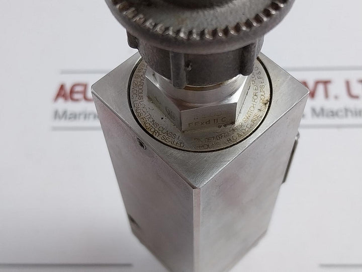 Adjustable Pressure Switch Brand Itt 11A 1/4Hp 125/250 Vac 232P43C6Ehnr