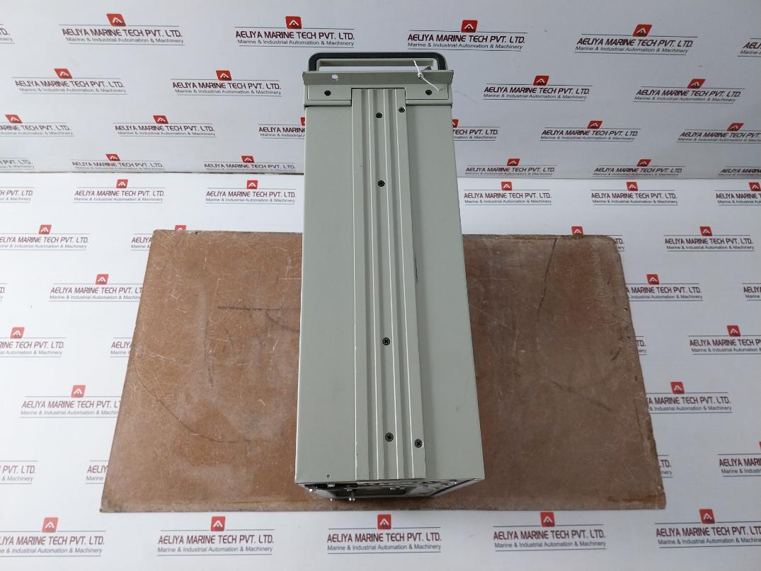 Advantech Ipc-610P/260 Industrial Computer Cpu 100-120V~/200-240V