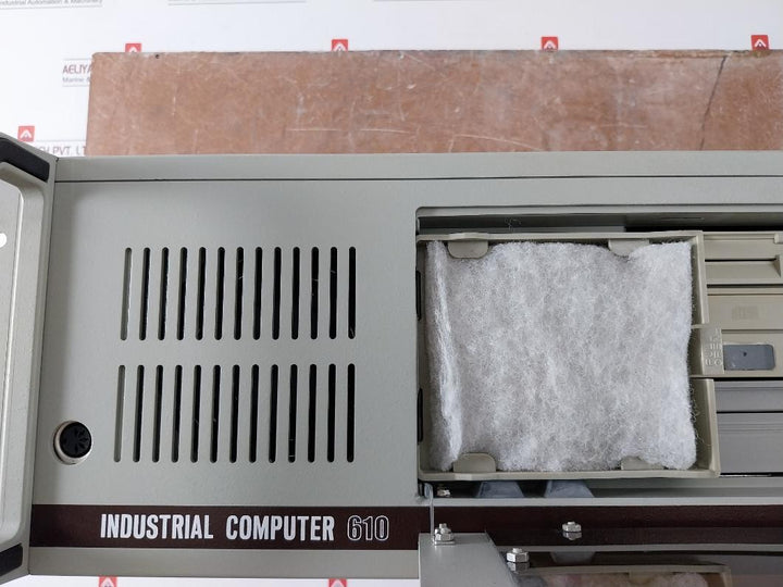 Advantech Ipc-610P/260 Industrial Computer Cpu 100-120V~/200-240V