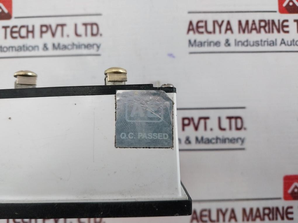 Ae 0-1250A Analog Ammeter