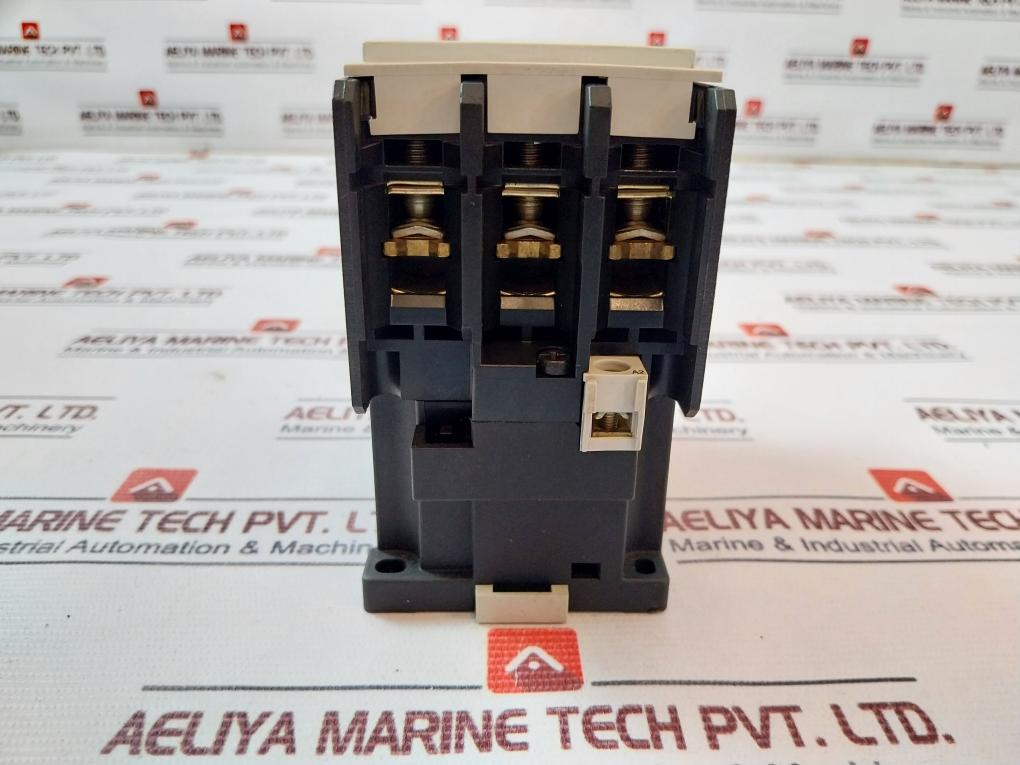 Aeg Ls 37K 3 Pole Contactor 440V 60Hz