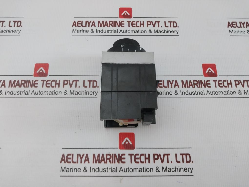 Agastat Timing Relay 120 V 60Hz Time: 1.5-15 Second 7012Ac