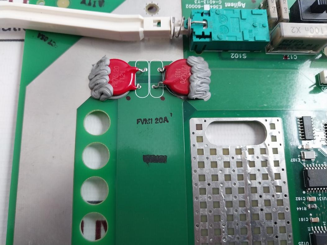 Agilent E364-60002 C-4013-y3 Printed Circuit Board 94V