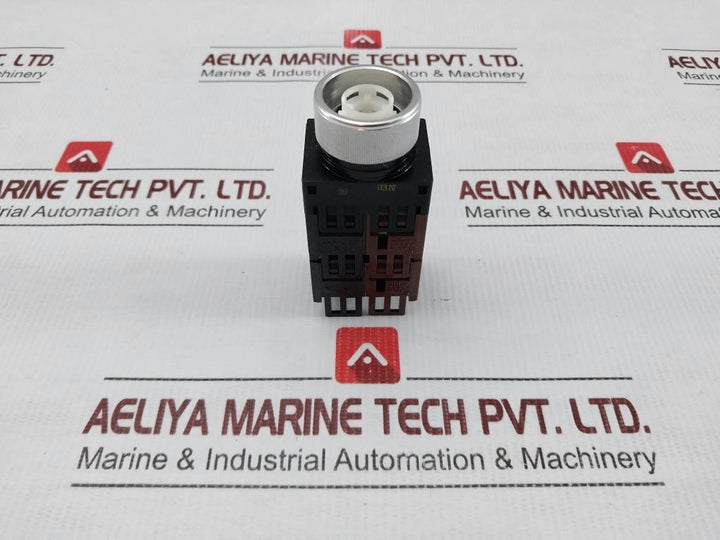 Ah22-p2B22-Command-Switch-600V-10A-Fuji-Electric-209815-4