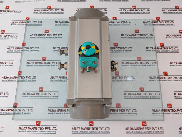 Air Torque DR00450U AZL Pneumatic Actuator W/ NBN4-F25-E8-V1 Proximity Sensor