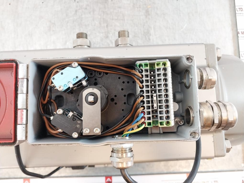 Air Torque Dr01200U Azl Pneumatic Actuator With Rotech Acr3Areaazzalb Alb-module