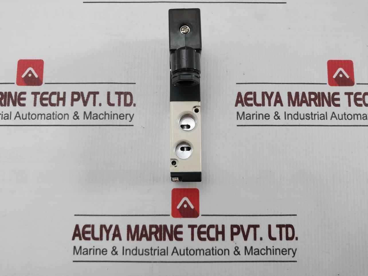 Airtac 4V210-08 Solenoid Valve 0.15~0.8Mpa Dc24V 3W