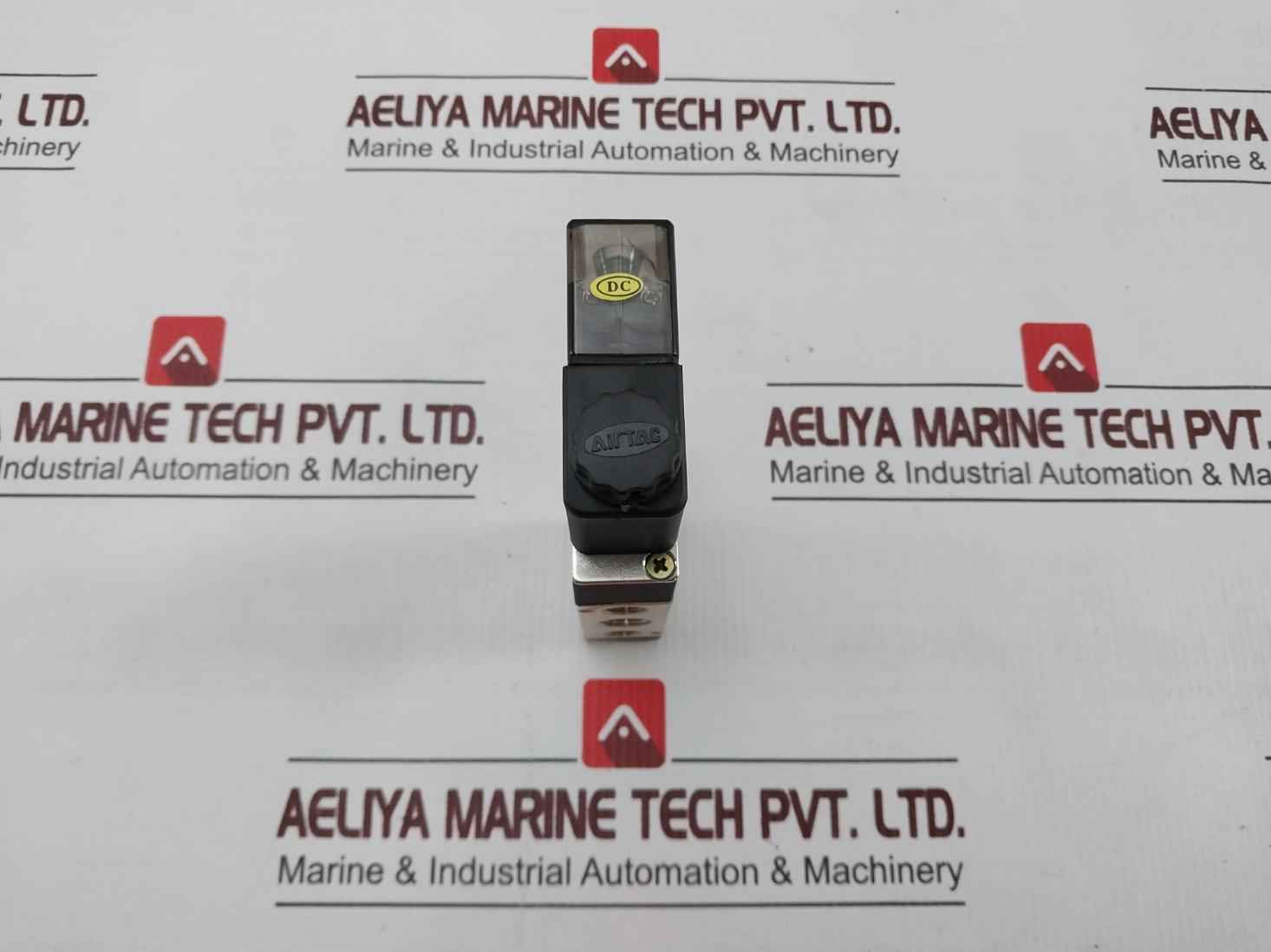 Airtac 4V210-08 Solenoid Valve 1.5~8Kgf/Cm2 Dc24V 3.0W 120Ma