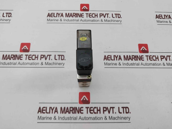 Airtac 4V210-08 Solenoid Valve 1.5~8Kgf/Cm2 Dc24V 3.0W 120Ma