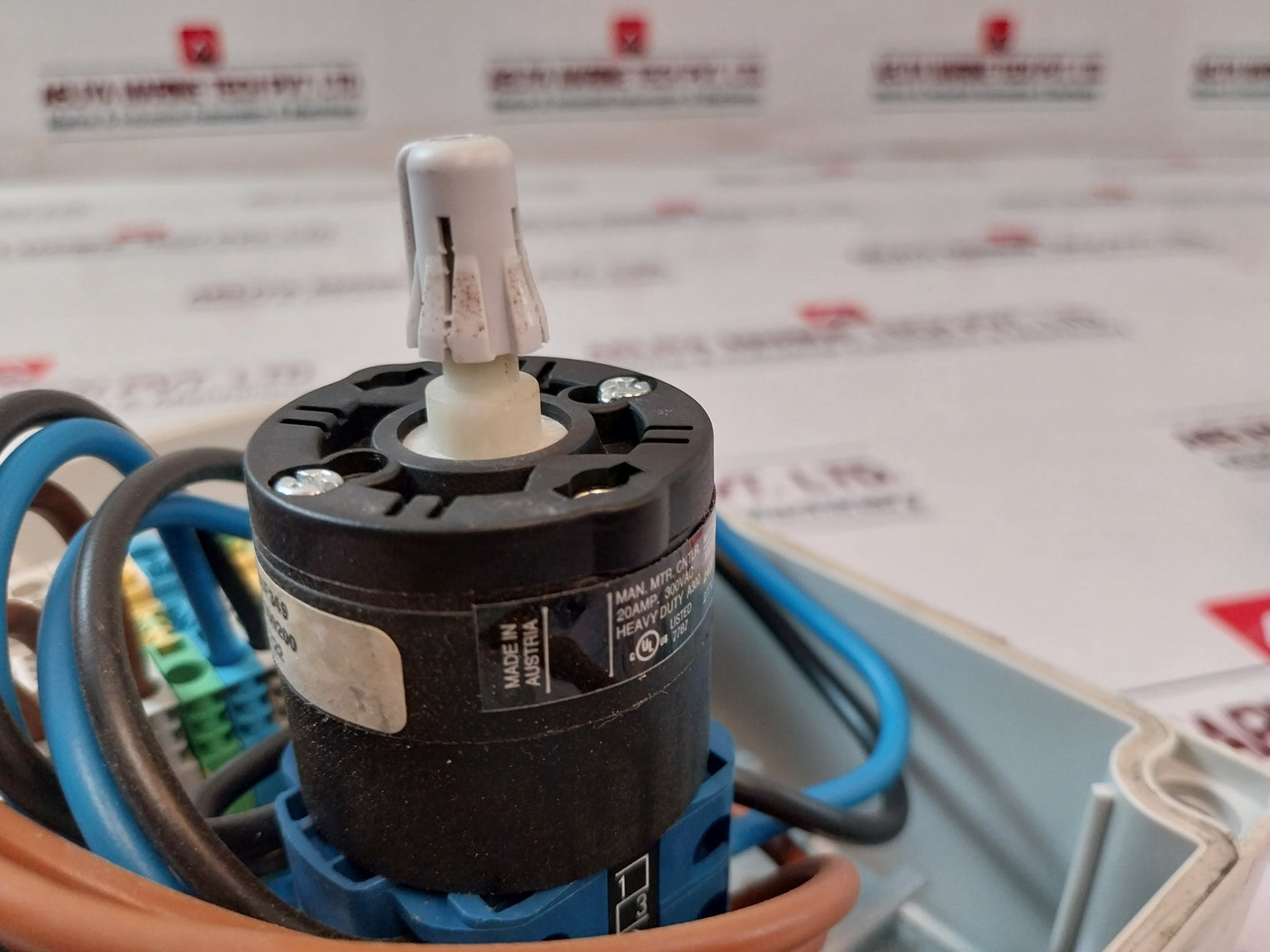 Aki Power Systems Ups Bypass Switch 20Amp 300Vac At08F349