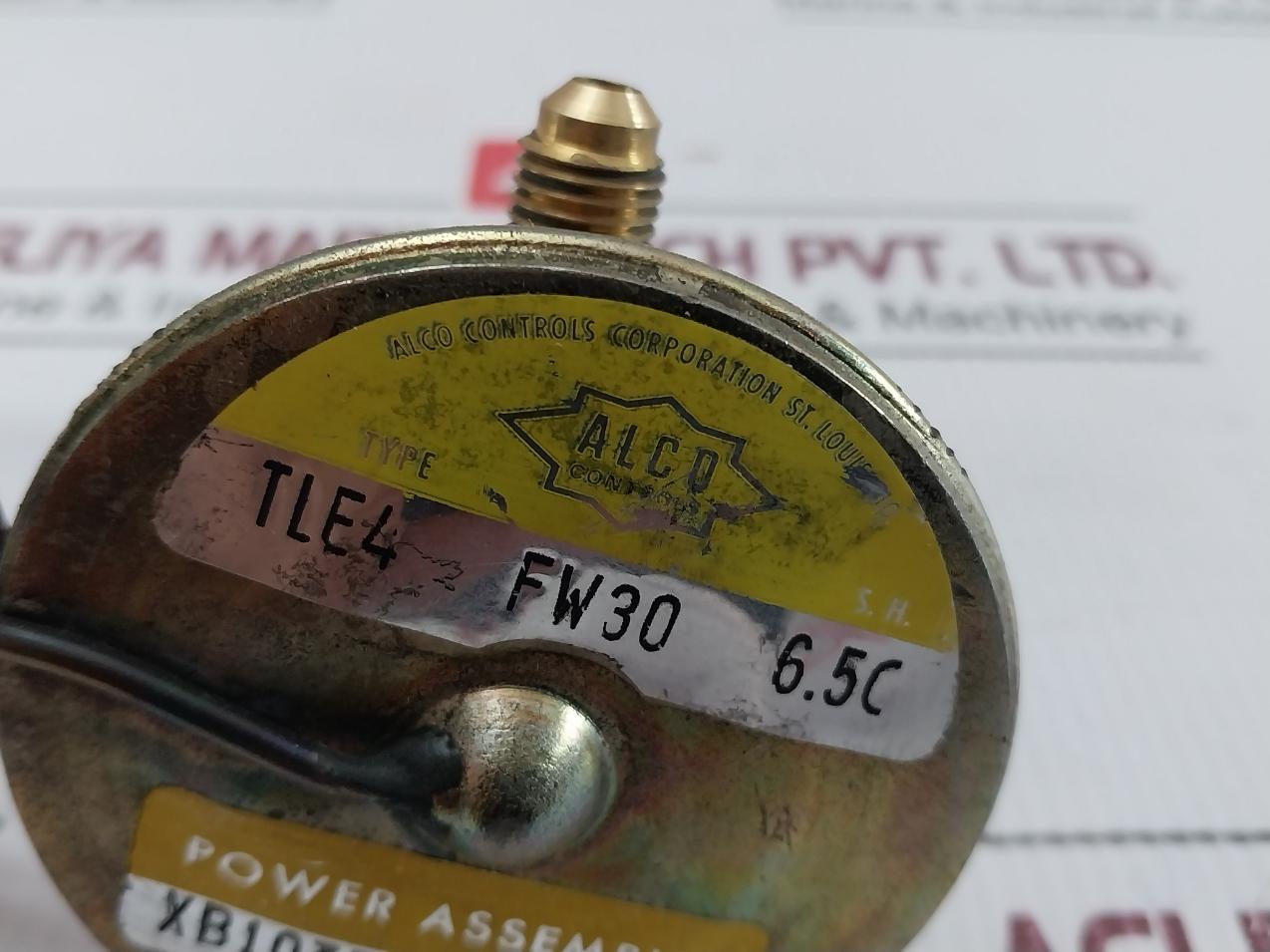 Alco Controls Xb1033 Fw30 15B Control Valve 66U1-12244-9