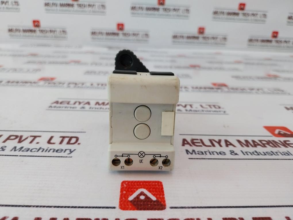 Allan Bradley 800G Auxiliary Module Aux Appleton Light