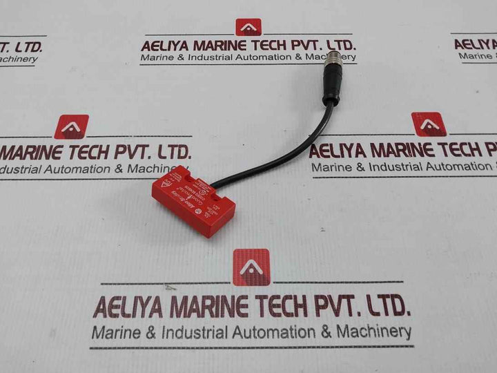 Allen-Bradley 440N-Z2NRS1C A Coded Non-Contact Safety Switch 24V Class 2