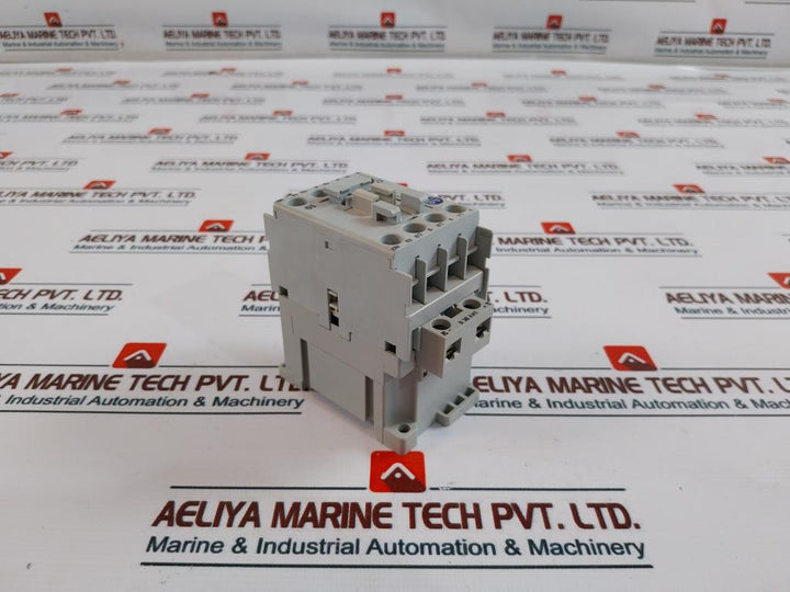 Allen-bradley 100-c09E*10 Iec 9 A Contactor