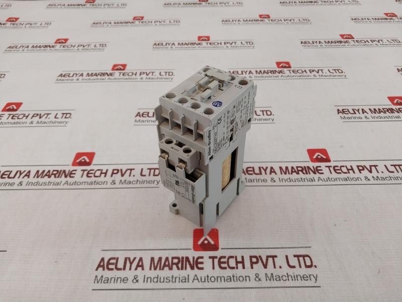 Allen-bradley 100-c23Z*10 Ser: C Contactor 600Vac 30A 24V Dc