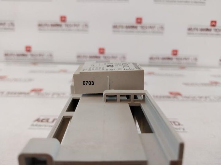 Allen-bradley 100-c23Z*10 Ser: C Contactor 600Vac 30A 24V Dc