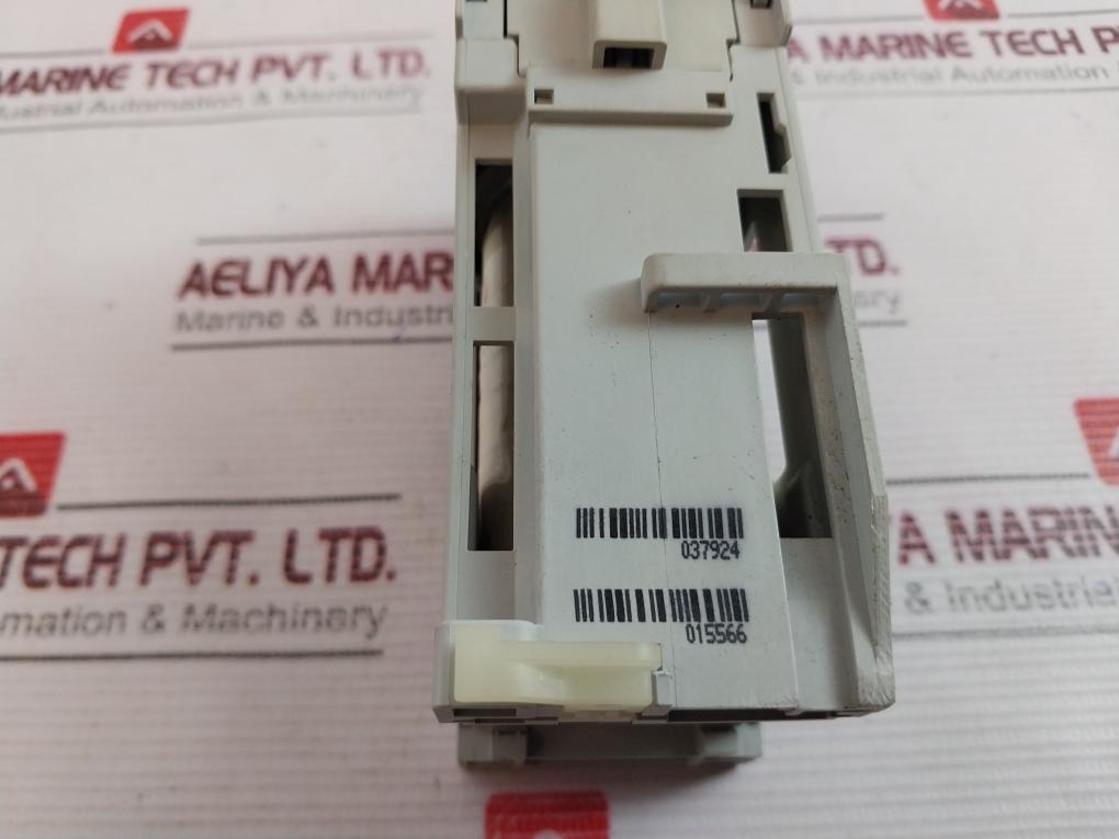 Allen-bradley 100-c23Z*400 Contactor 600V 30A