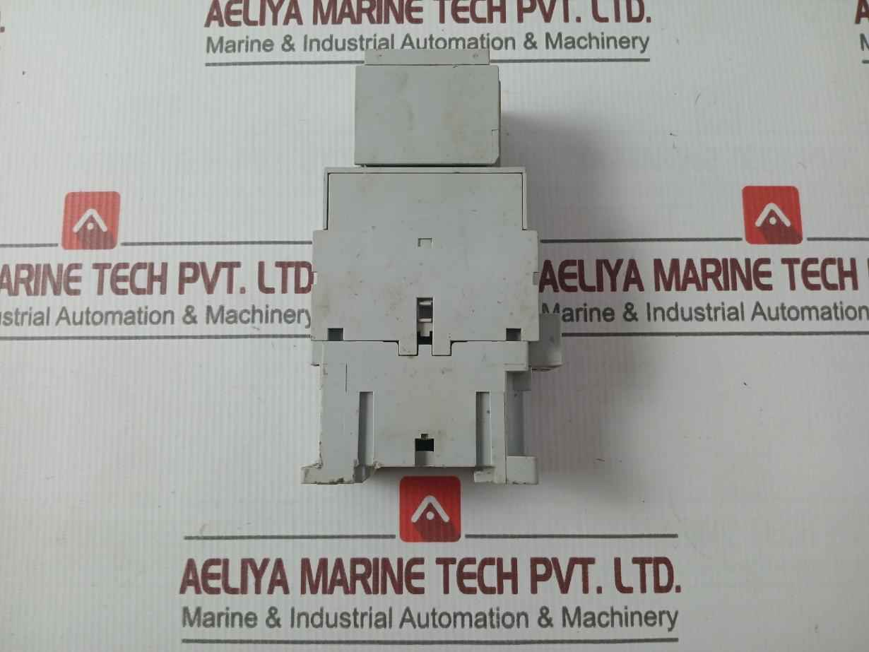Allen-bradley 100-c30*00 Iec Contactor With 100-f Auxiliary Contact Block