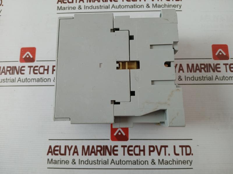 Allen-bradley 100-c85*00 Auxiliary Contactor Ser A Iec 60947-4-1 690V 100A
