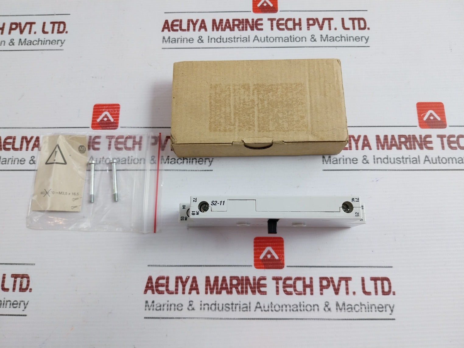 100-d S2-11 Auxiliary Contact Block Allen-bradley Ser: A 600Vac Max., 10A