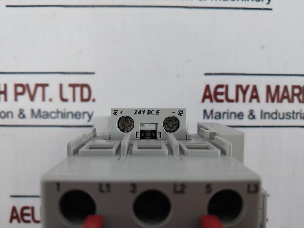 Allen-bradley 100S-f Safety Contactor Guard Master 24V Dc 690V 10A