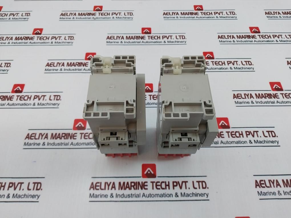 Allen-bradley 100S-f Safety Contactor Guard Master 24V Dc 690V 10A