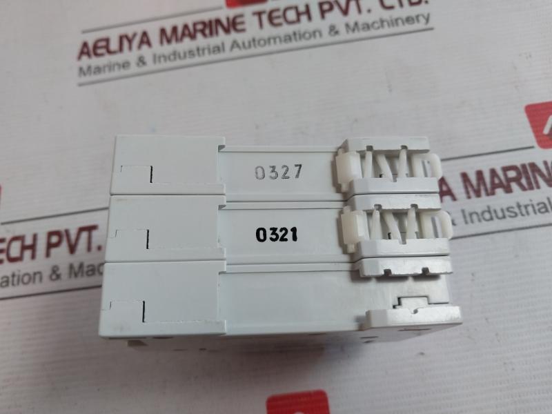 Allen-bradley 1492-cb2 Ser C Circuit Breaker Iec 60947 1492-acb 6A 277Vac